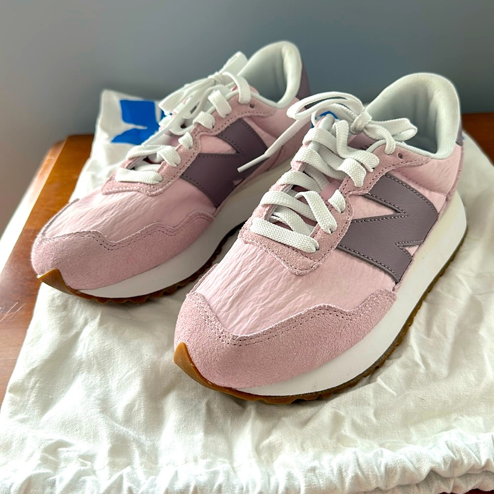 New Balance 237 Sneaker